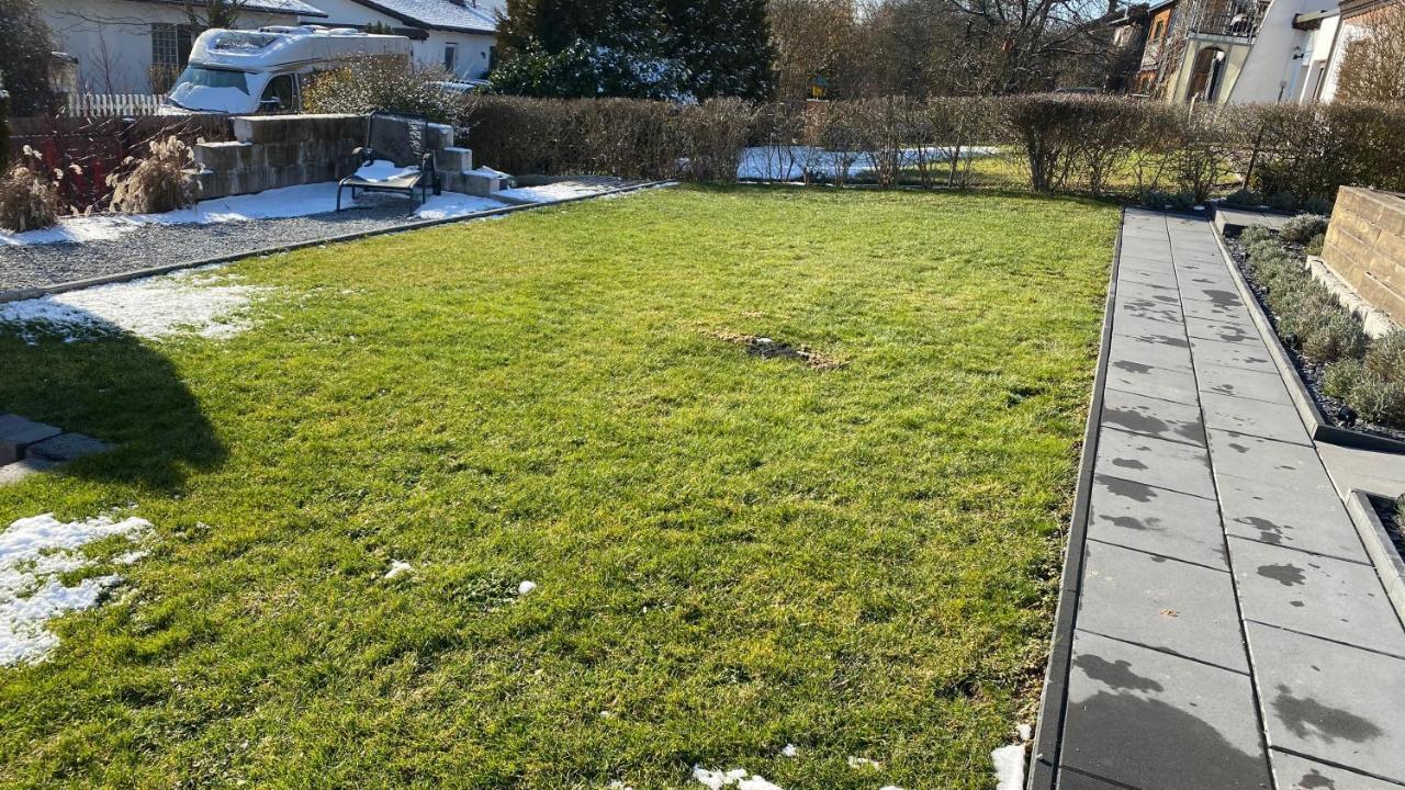 Fewo Luxus Wohnung Im Eigenen Ferienhaus, 120 Qm, Naehe Regensburg Mit Balkon, Terrasse & Garten, Gute Zuganbindung Laber エクステリア 写真