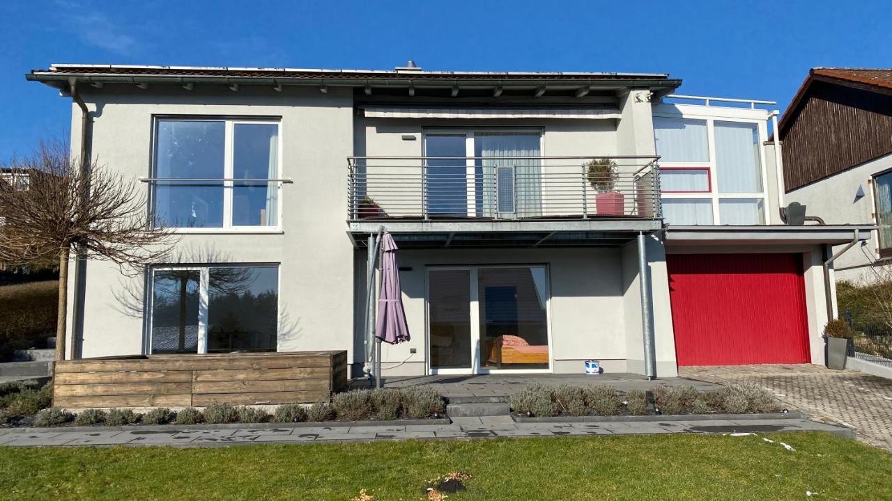Fewo Luxus Wohnung Im Eigenen Ferienhaus, 120 Qm, Naehe Regensburg Mit Balkon, Terrasse & Garten, Gute Zuganbindung Laber エクステリア 写真